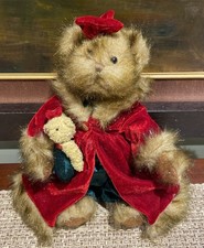 Tender Hearted Collectibles Teddy Bear 13  Christmas Plush In Red Velour Cape EUC