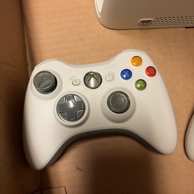 Microsoft Xbox 360 White 60GB HDD With 2 Controllers And Power Cord