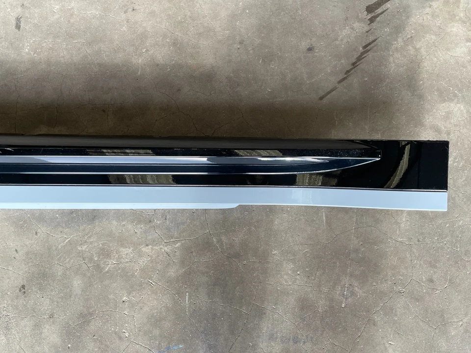 2021-2024 BMW M3 G80 Left Driver Side Skirt Rocker Panel Molding Trim 1614 OEM - Image 3 of 4