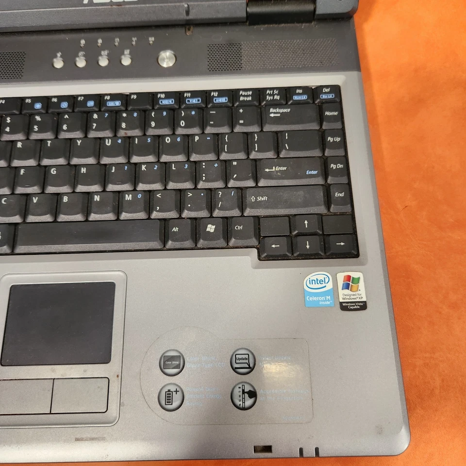VINTAGE ASUS A9RP LAPTOP NOTEBOOK PC COMPUTER FOR PARTS OR REPAIR 15" SCREEN - Image 3 of 4