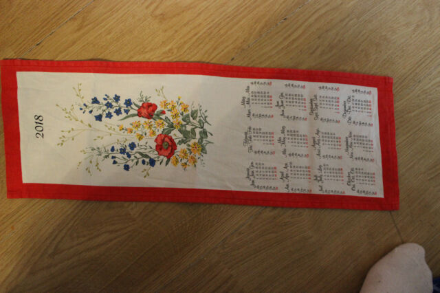 Kalender Stoff ca. 20 cm x 58 cm Jahreskalender 2018 Blumen Wandkalender