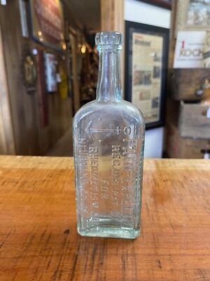 Vintage Early 1900 s F.A.D. Richter & Co. Pain Expeller Medicine Bottle NY. 