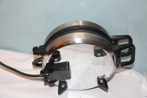 Vintage Vitantonio Mickey’s Waffler Mickey Mouse Waffle Maker Iron 950 "WORKING" - Picture 5 of 5