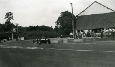 Belgien? Unbekannter Rennstreckenwagen Rennsport altes Foto 60er Jahre