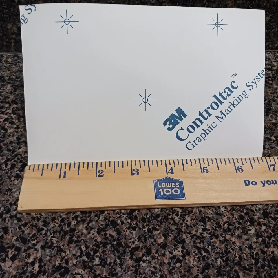 Calcomanía ganadora Ricky Stenhouse Jr 2012 emitida por el equipo de carreras Roush Fenway NASCAR Foto 2 de 2