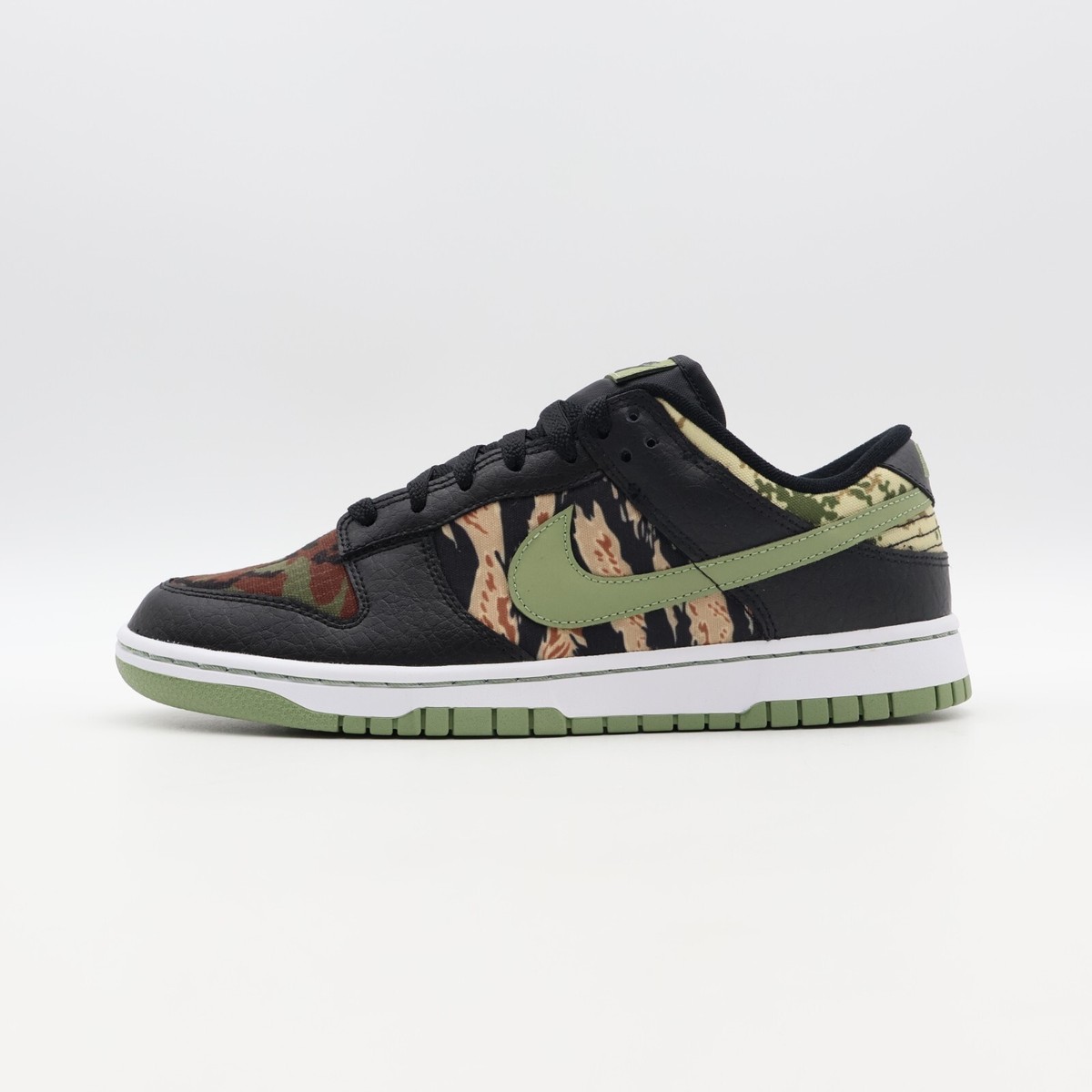 NIKE DUNK LOW SE BLACK MULTI CAMO　28cm DM0108-001 Nike Dunk Low Graffiti Black Red Grey Orange Tie