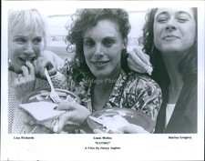 1991 Actor Eating Lisa Richards Gwen Welles Marina Gregory Jaglom 8X10 Photo 1991 Actor Eating Lisa Richards Gwen Welles Marina Gregory Jaglom 8X10 Photo