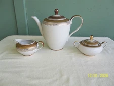Mismatched Schumann Arzberg Bavaria Coffee Pot, Sugar & Creamer Set - SCH 589