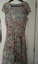 Laura Ashely Summer Dress Lined Grey Floral Size 12 Beautiful Condition