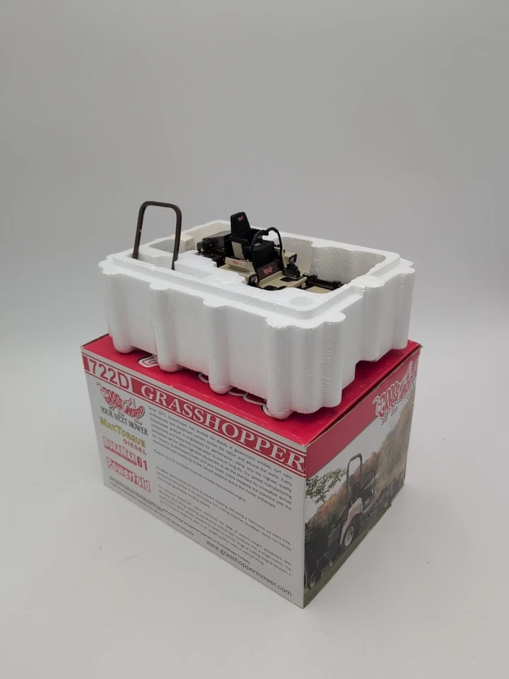 1/16 SpecCast Toy Replica Grasshopper FrontMount Model 722D/61 Mower - Image 3 of 3