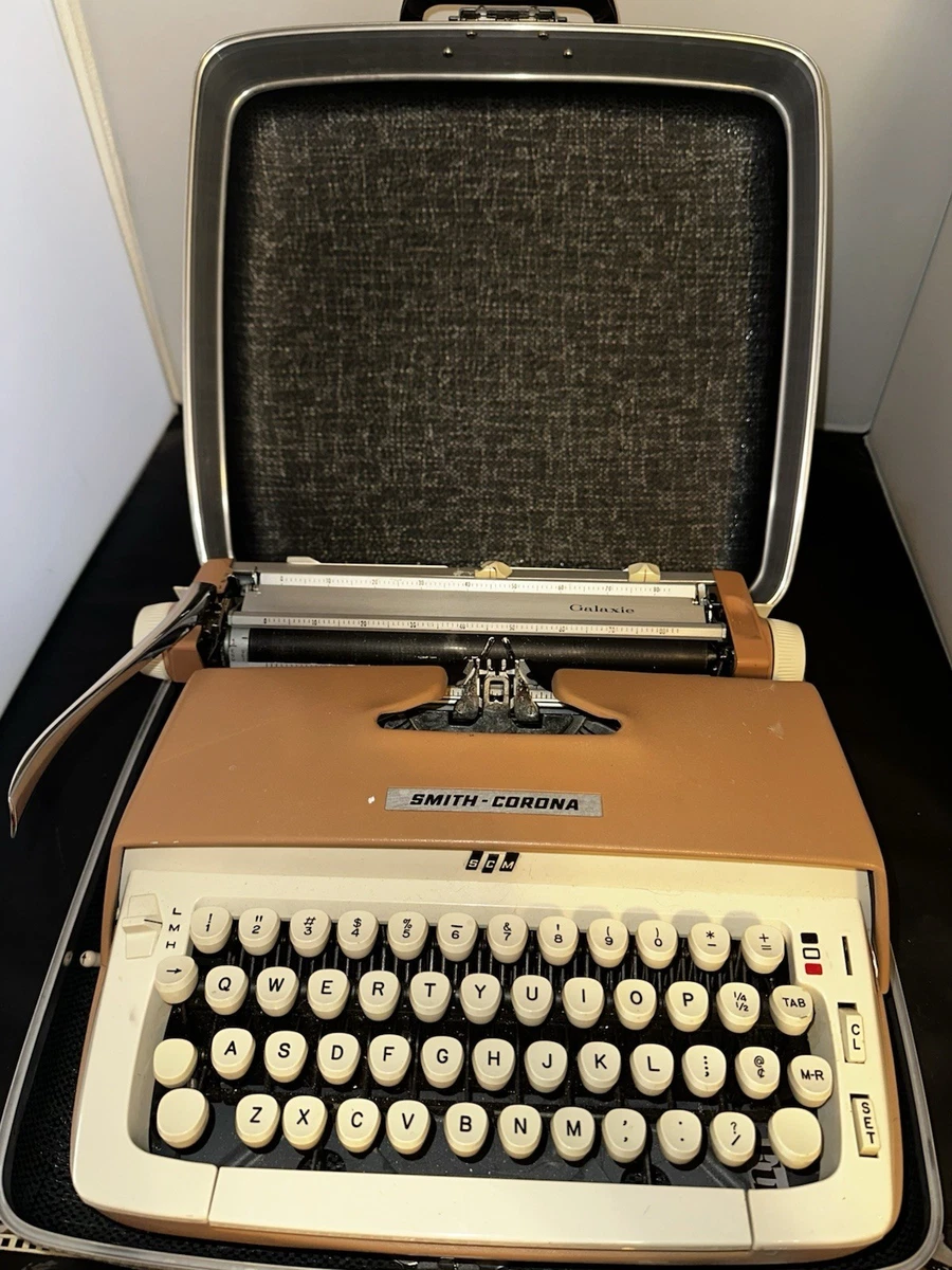 25+ Smith Corona Manual Collectible Typewriters for sale | Updated