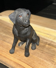 Leonardo collection figurines dogs Black Male Labrador Sitting 2001