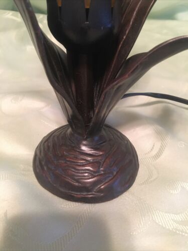 Tulip Table Lamp w/ Leaves Pink Green Yellow Glass, Metal Cherub Playing Violin - Picture 10 of 18