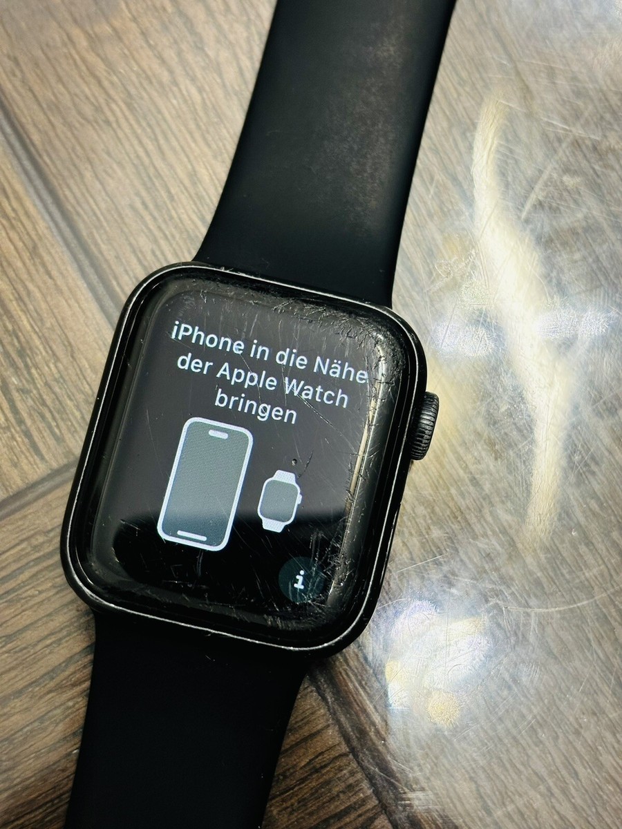 苫小牧バナナ】Apple/アップル MWX32J/A AppleWatch Series5 GPS+
