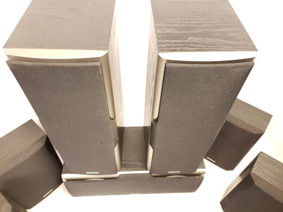 Onkyo Model: SKW-530 Surround Speakers AND Front Speakers NO SABWOOFER - Image 2 of 4