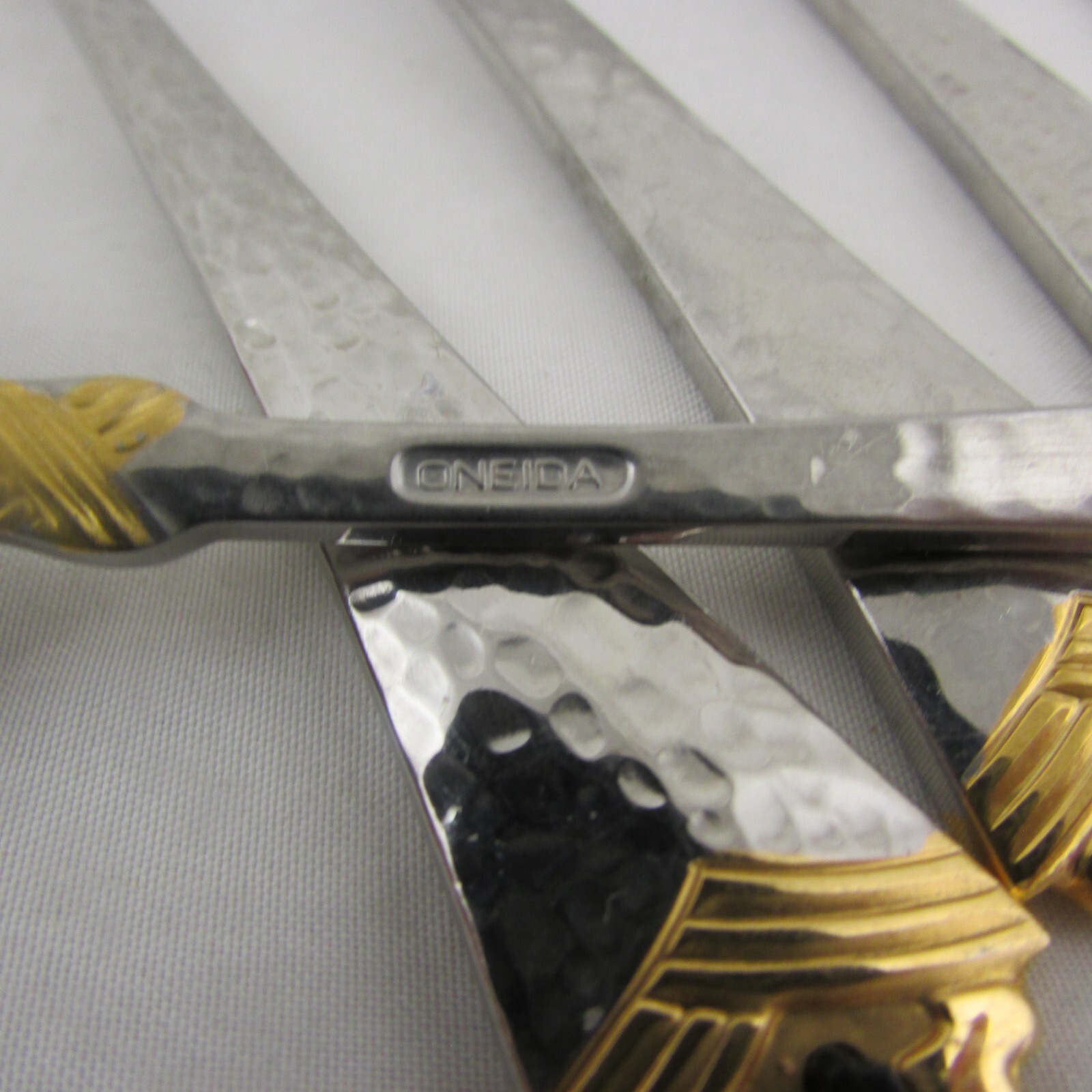 6 Salad Forks Oneida TESORO Gold Black Hammered Pierced Stainless Flatware READ