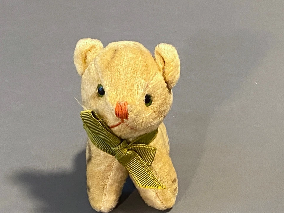 Sweet Vintage Miniature Stuffed Tabby Cat Mohair Glass Eyes Toy Animal Kitten - Image 2 of 4