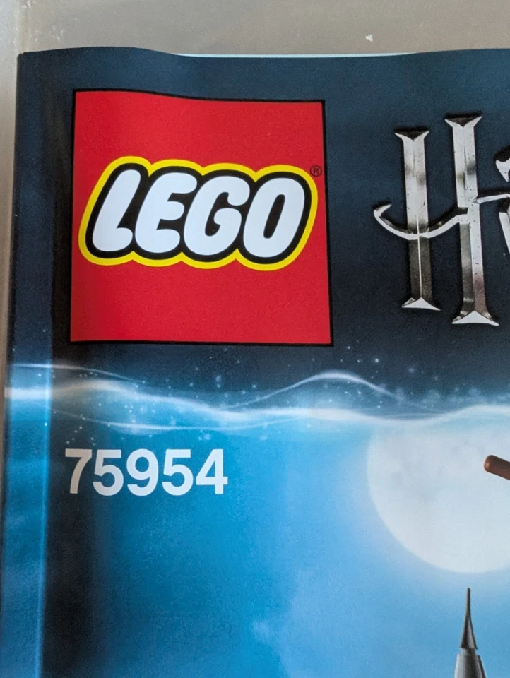 LEGO Harry Potter 75954 Hogwarts Great Hall, photo 2 of 3