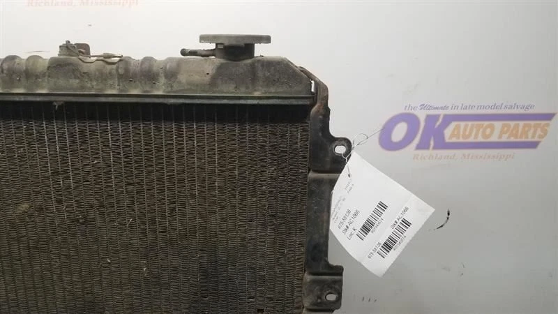 83 MAZDA RX-7 FB MT RADIATOR ASSEMBLY Foto 2 de 4