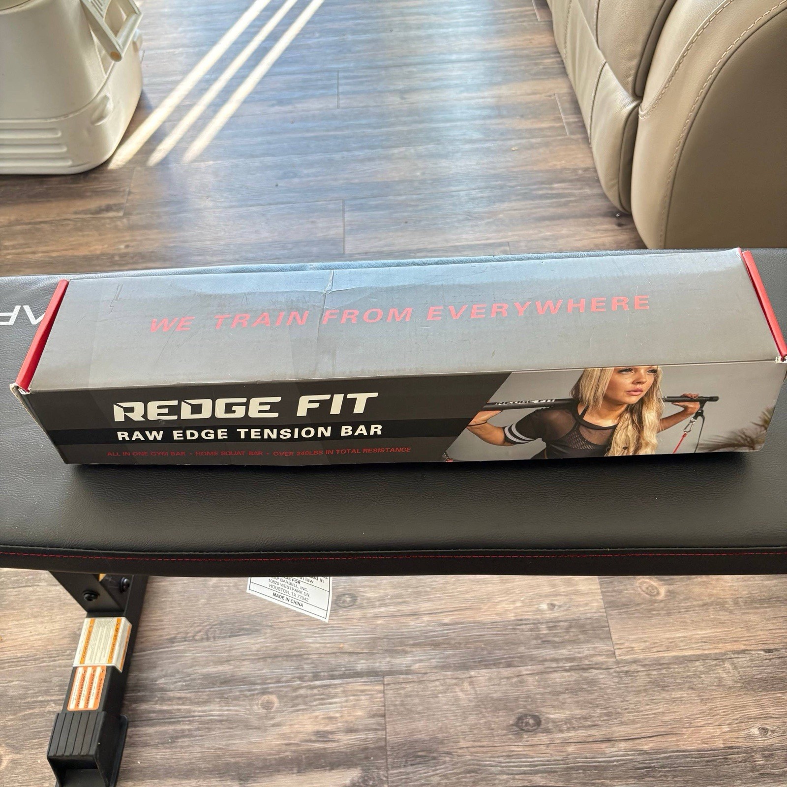 Barra de gimnasio portátil Redge Fit - Barra de sentadillas para el hogar todo en uno | Resistencia de 180 libras