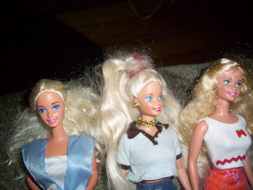 LOT OF 13 DOLLS (BARBIES PLUS OTHER KIND) FREE SHIPPING - Picture 11 of 14