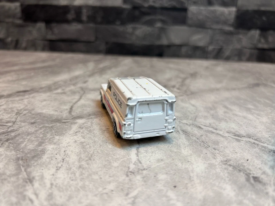 Vintage Corgi Police Land Rover 110 Panel Vehicle - White Diecast Model Toy - GC - Image 3 of 4