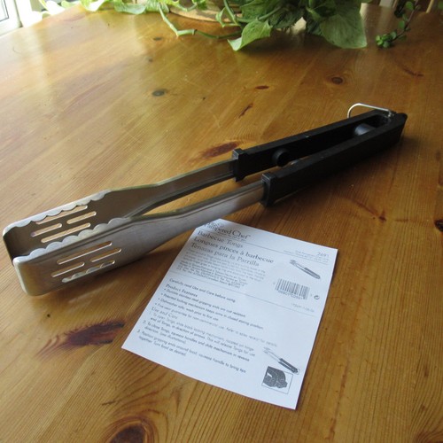 Pampered Chef Bar-B-Tongs Locking BBQ Barbecue Grill Tongs # 2691  16-1/2"