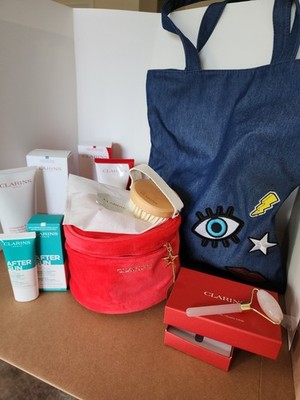 Clarins full size product spa day  kit w/ sp. edition tote bag FOR MOTHERS DAY!!