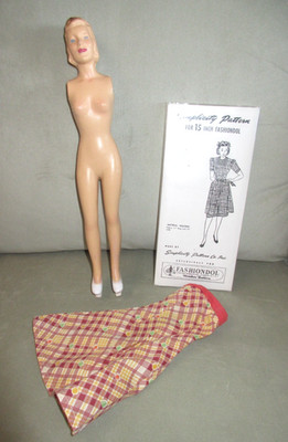 1940's Simplicity Sewing Latexture Suzanne Mannequin Doll & Patterns & Dress
