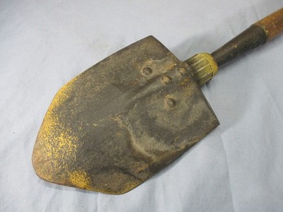 Vintage 1945 WWII US Army AMES Folding Shovel Entrenchment Trench