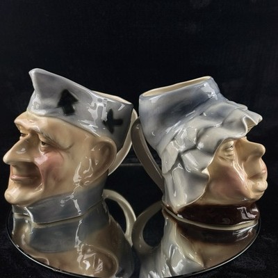 Ein Paar Kingston Keramik Rumpf Dickens Charakter Krüge  Convid  &  Mrs Bumble 