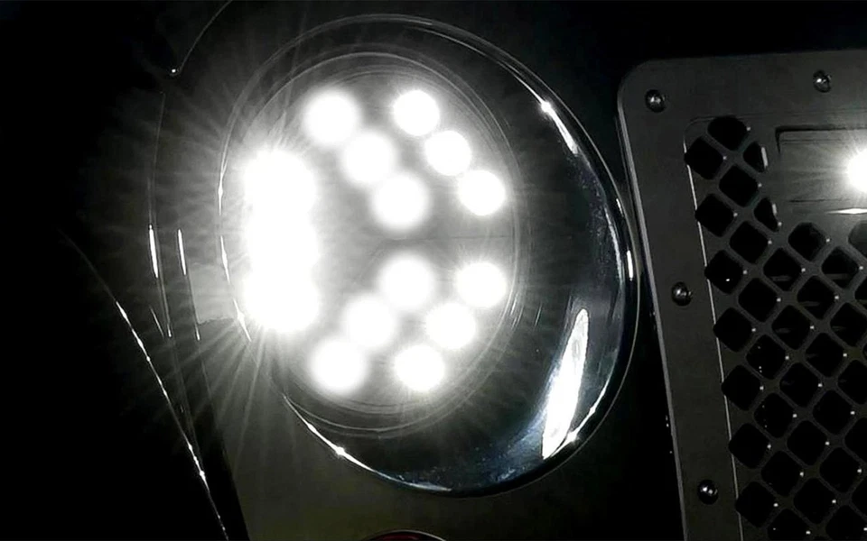 Putco 12016 Luminix High Power LED Headlights for Wrangler JK / TJ / CJ - Imagem 3 de 4