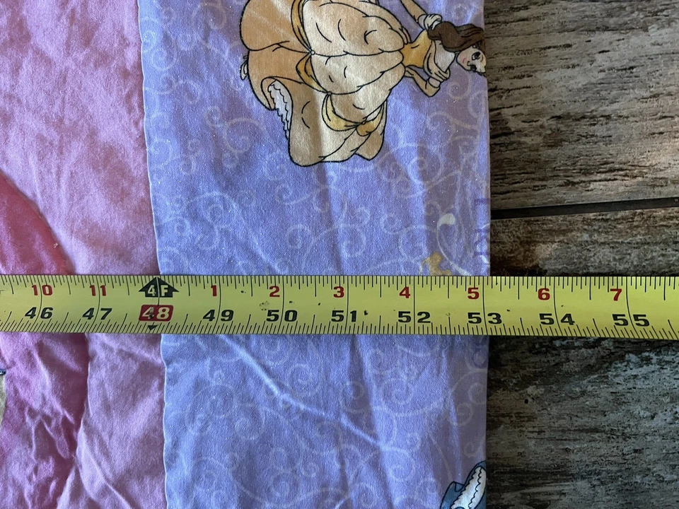 "Manta princesa acolchada para cuna de bebé hecha a mano 39"" X 53"" Cenicienta, Bella, Aurora" Foto 3 de 4
