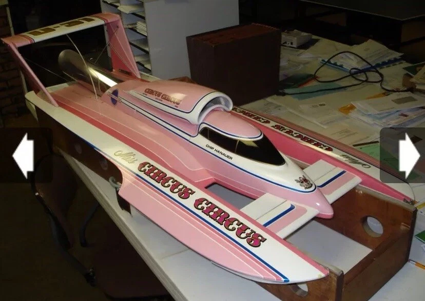 1/8 Scale 1990 Miss Circus Circus Fiberglass RC BOAT HULL DECK & COWL USA MADE ! - Image 2 of 4