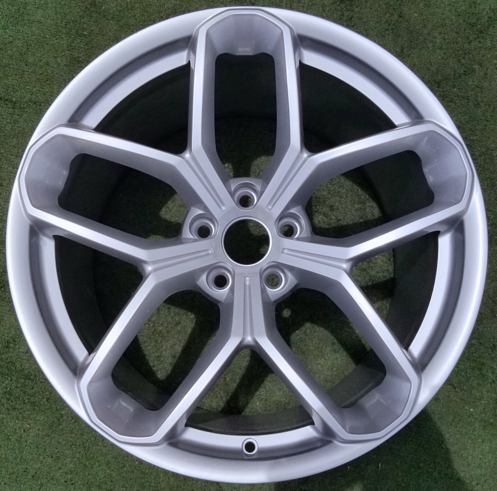 Factory Lamborghini Huracan KARI Wheel Genuine Perfect OEM Rear 19 in 4T0601017K