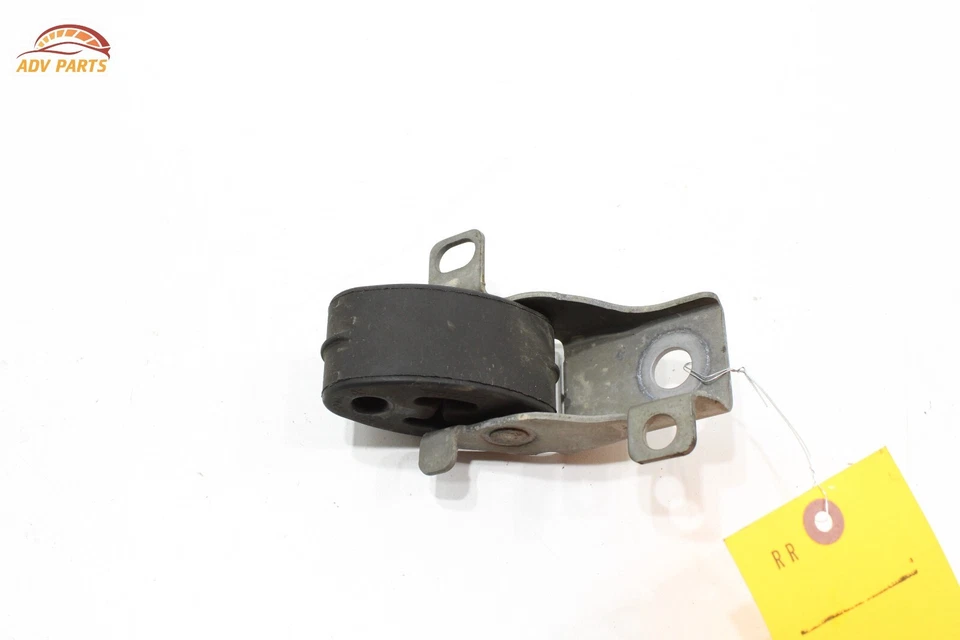 Volvo S90 2017-2023 silenciador trasero derecho suspensión y soporte OEM Foto 2 de 4