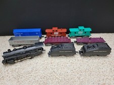 MARX USA Vintage O Gauge Locomotive 490 / Mixed Cars Bundled Lot