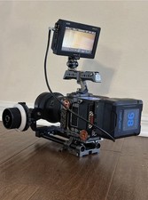 RED DIGITAL CINEMA KOMODO 6K S35 Digital Cinema Camera Canon RF