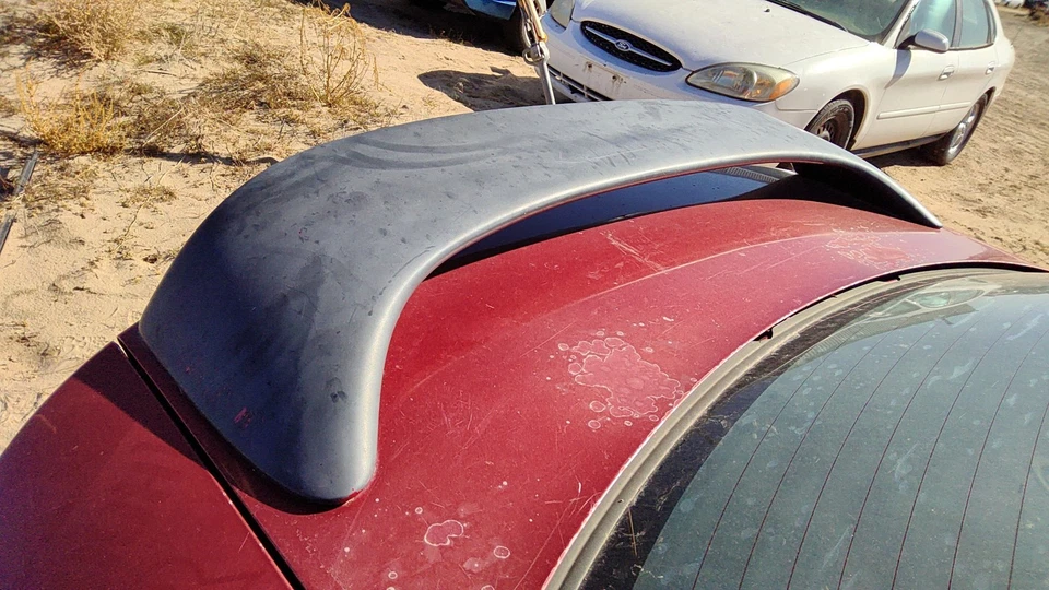 Dodge 2002-2005 alerón trasero de neón ala trasera OEM granate Foto 3 de 4