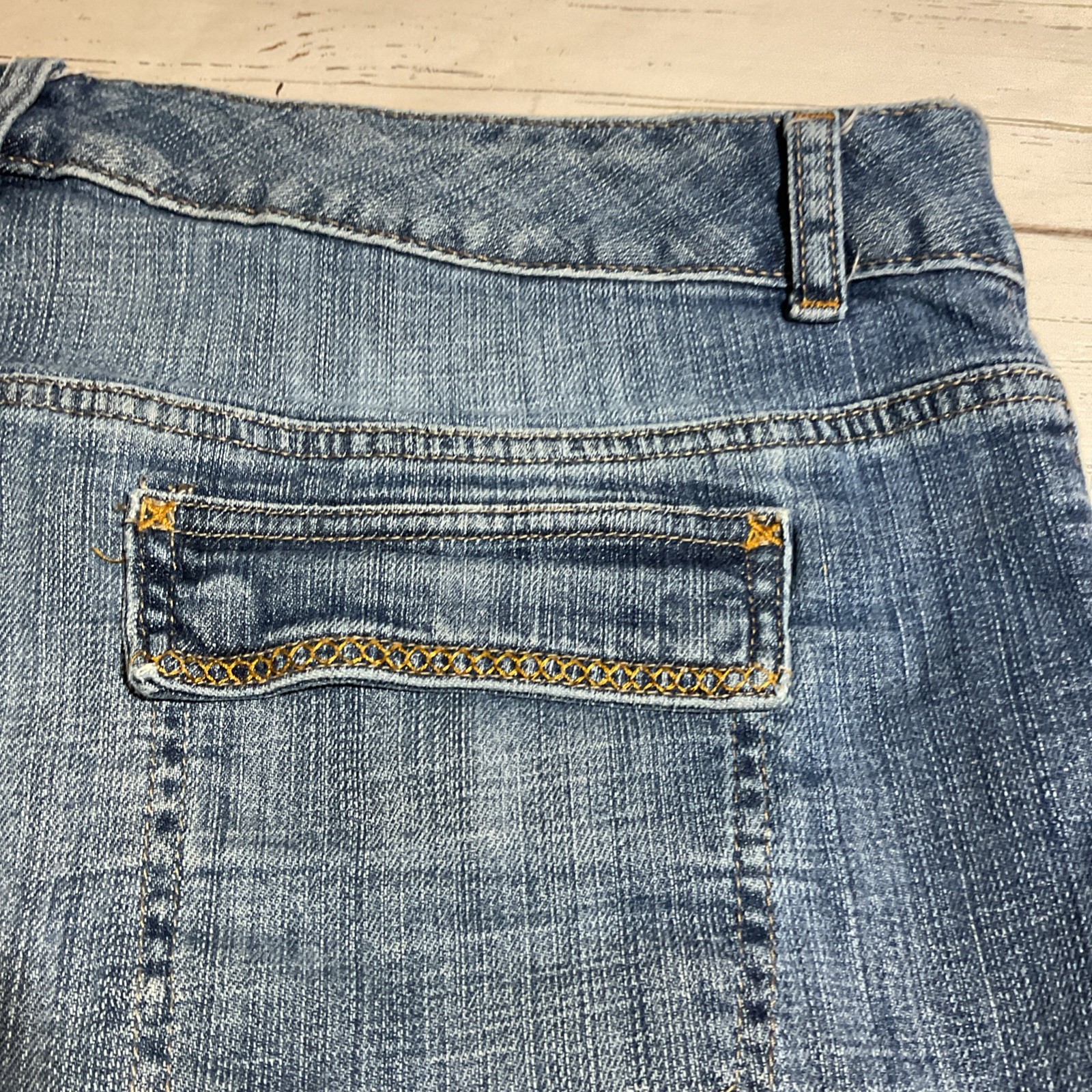 Vintage Tommy Hilfiger Denim Shorts Size 14 Light Wash Mid Rise Grunge Y2K 90s thumbnail 8