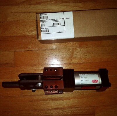 NEW IN BOX HEAVY DUTY PNEUMATIC CLAMP DESTACO 860-205 WITH SWING TOGGLE ARM