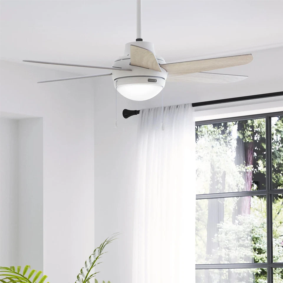 Hunter Fan 48 inch Contemporary White Ceiling Fan with LED Light and Pull Chain - Image 3 of 4