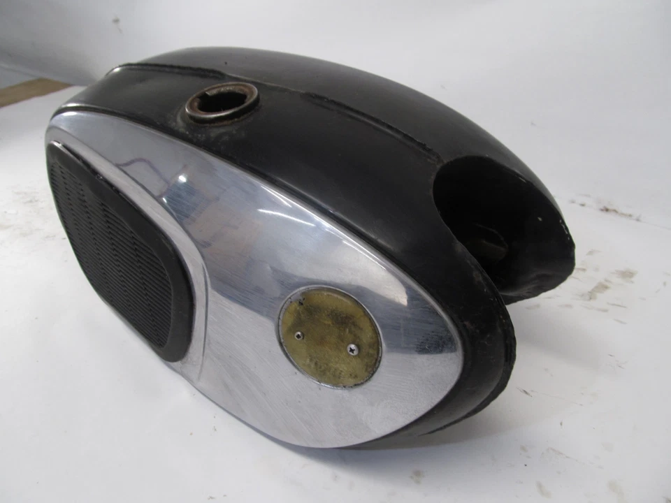 1965-1969 HONDA CB 160 SPORT FUEL TANK GAS TANK PETROL TANK - Image 4 of 4