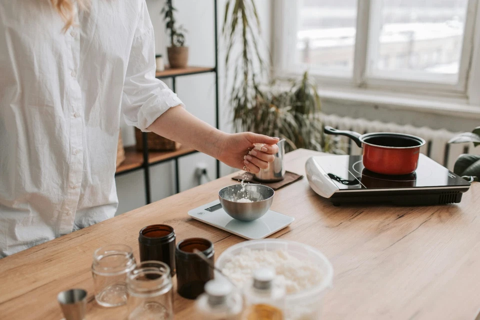 CERA CARNAUBA tipo 1. Smalto lucido per legno e auto GRADO COSMETICO - 350g - Immagine 4 di 4