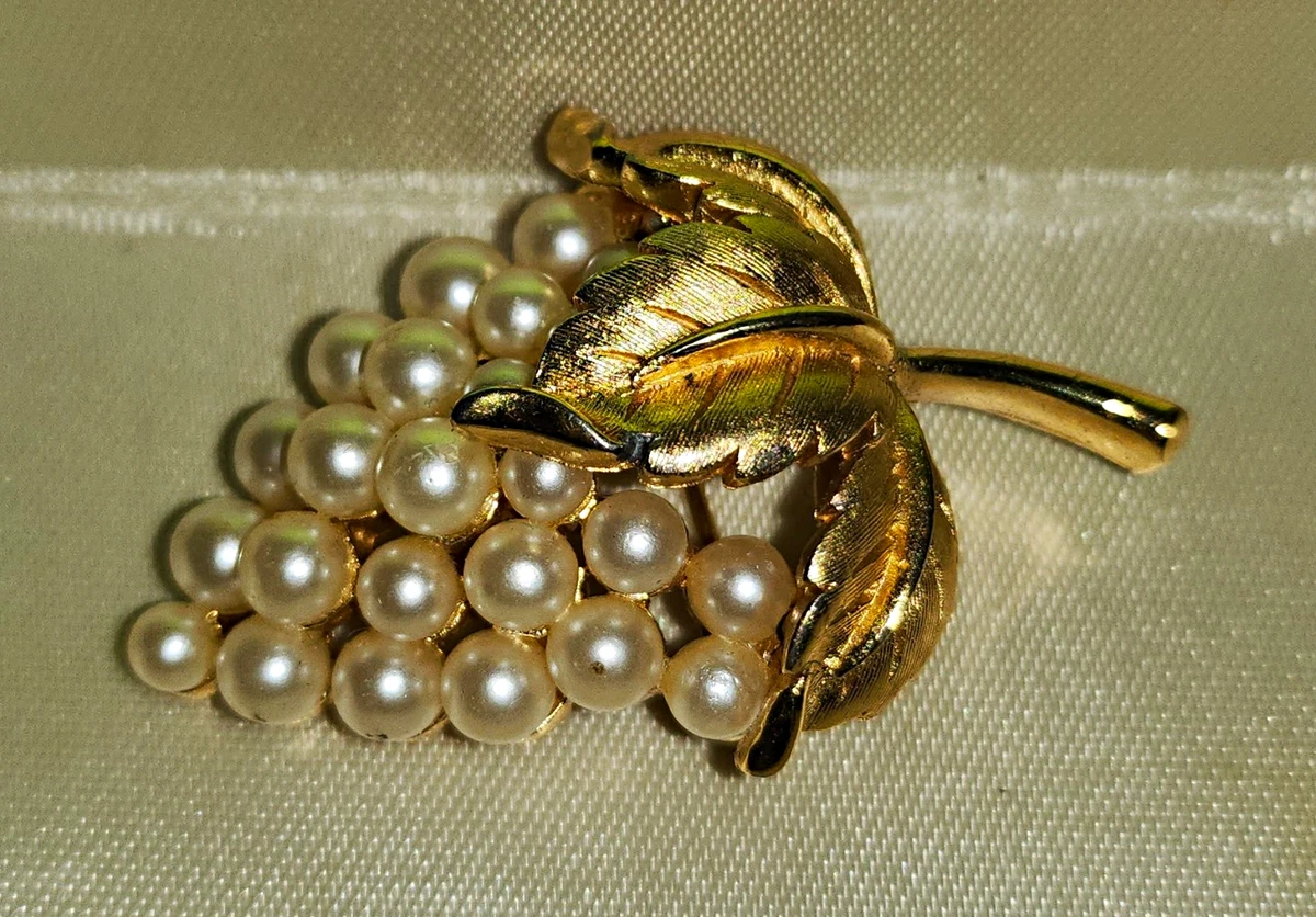 Trifari Fashion Brooches for sale | eBay