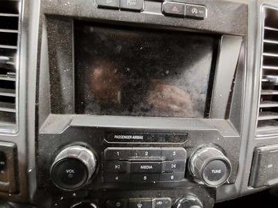 2018 Ford F150 8.0 Dash Screen - Used, No Anti-Theft Code, Reprogram Needed