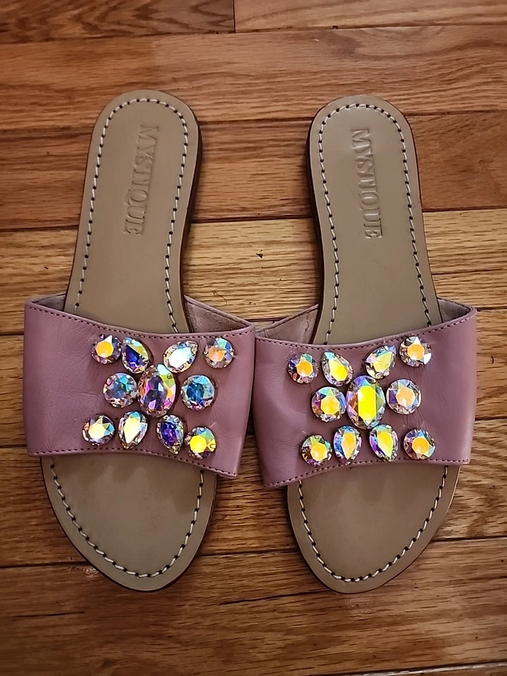 Sandalia Mystique Kentucky de cuero rosa sin cordones con pedrería talla 8 usada en excelente estado  Foto 2 de 4