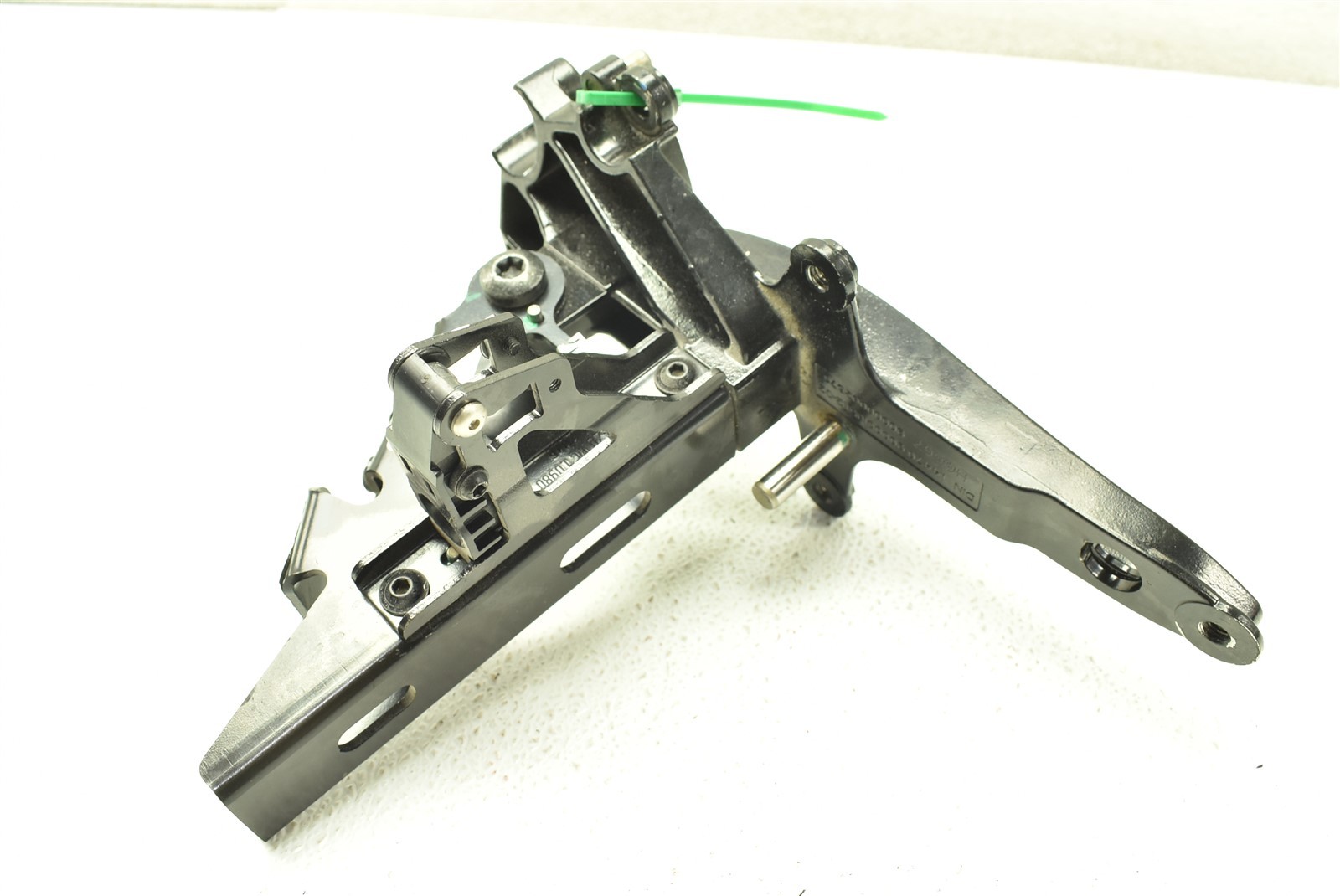 McLaren 570s Hinge Bracket Right RH 11A1654 