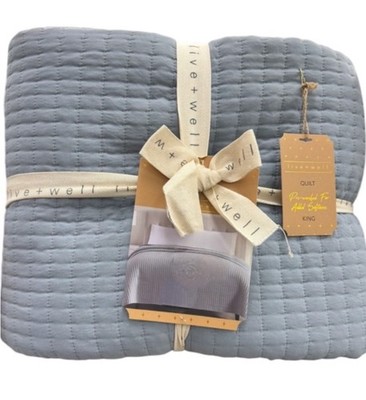 Live Well Vapor Blue King Quilt 102 x90  NEW with Tags 100% Polyester