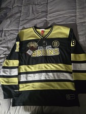 mitchell ness boston bruins jersey Size Men's Medium Fully Stitched 145.00 MSRP